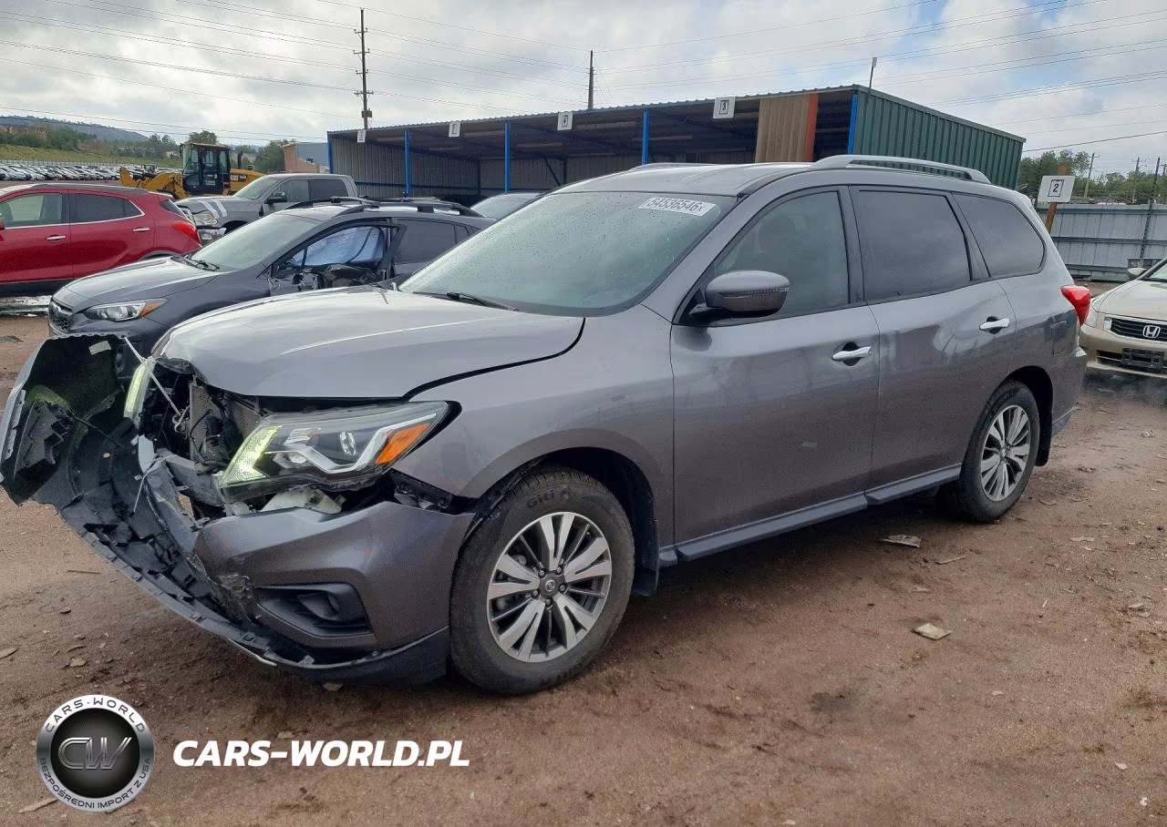 2017 Nissan Pathfinder Sv