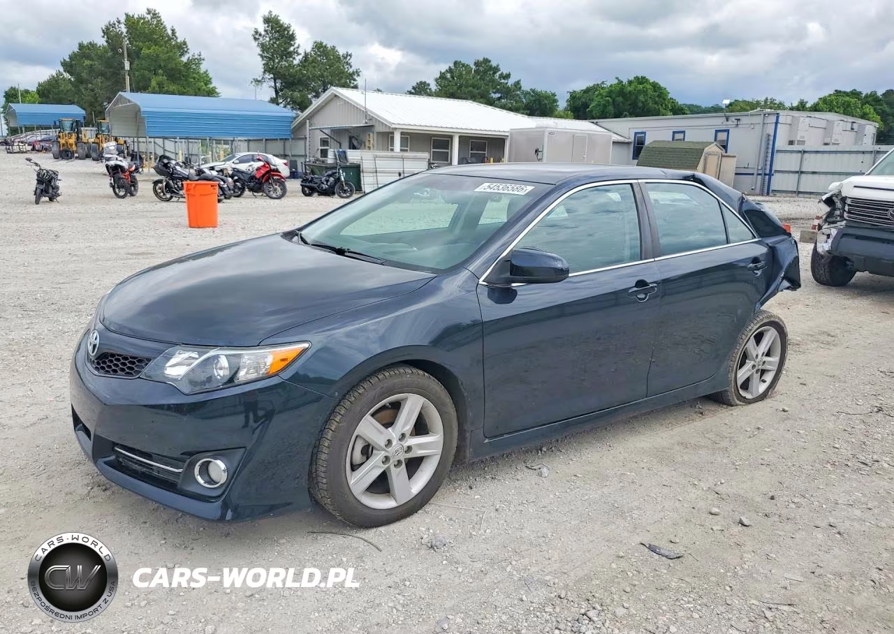 2014 Toyota Camry Se – zdjęcie 1 z 13