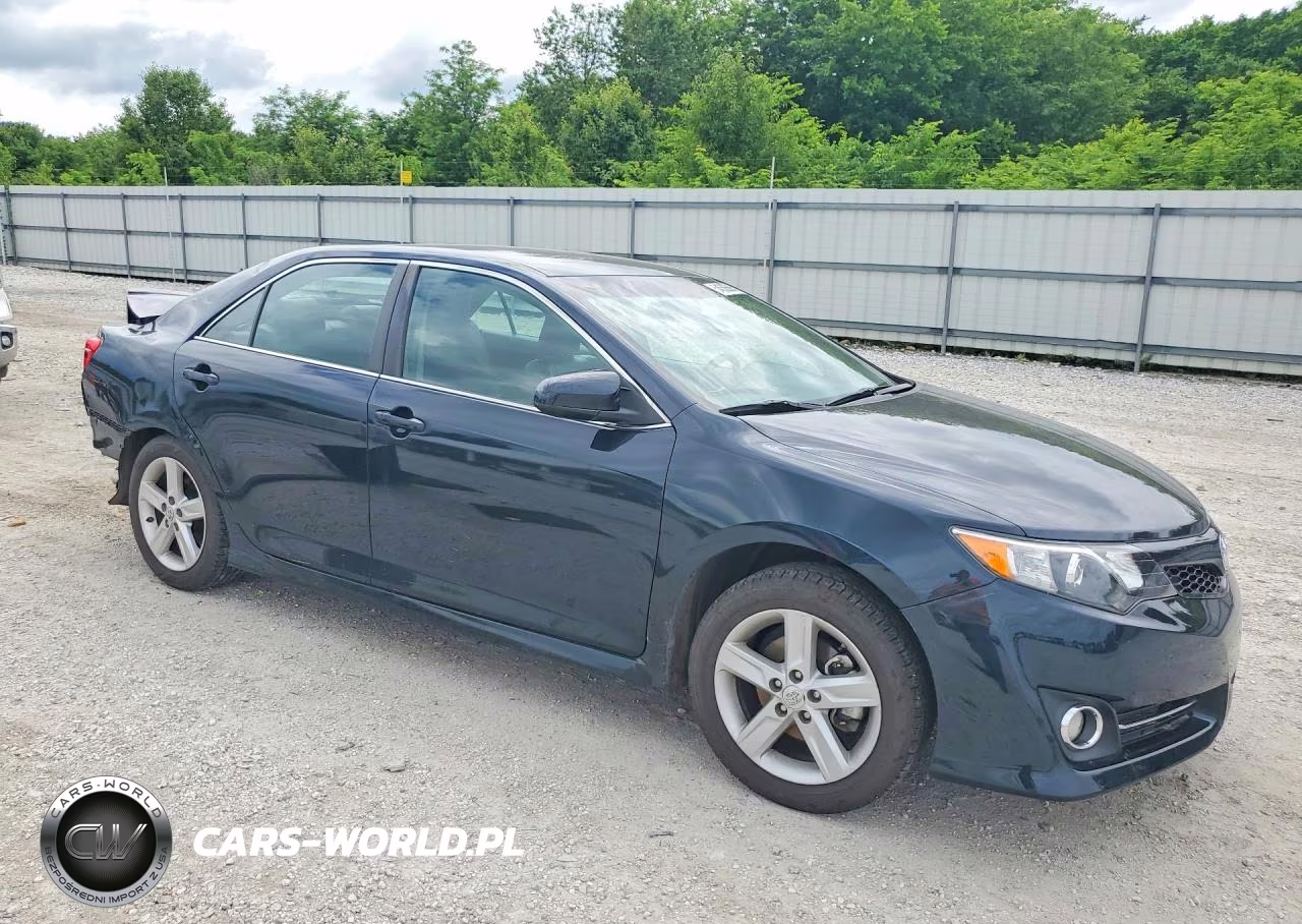 2014 Toyota Camry Se VIN:4T1BF1FK7EU338321 - 4