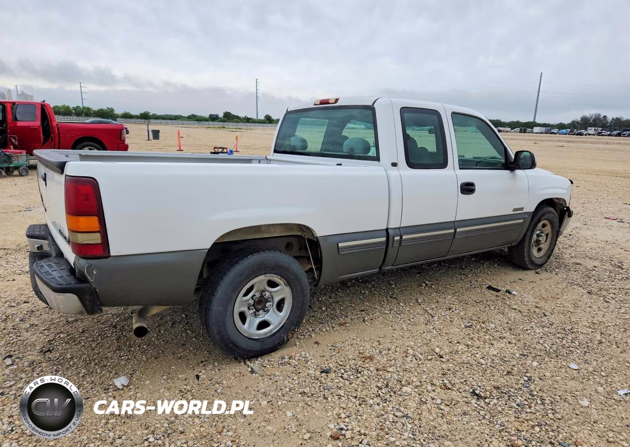 2001 Chevrolet Silverado C1500 VIN:1GCEC19V21Z308947 - 3