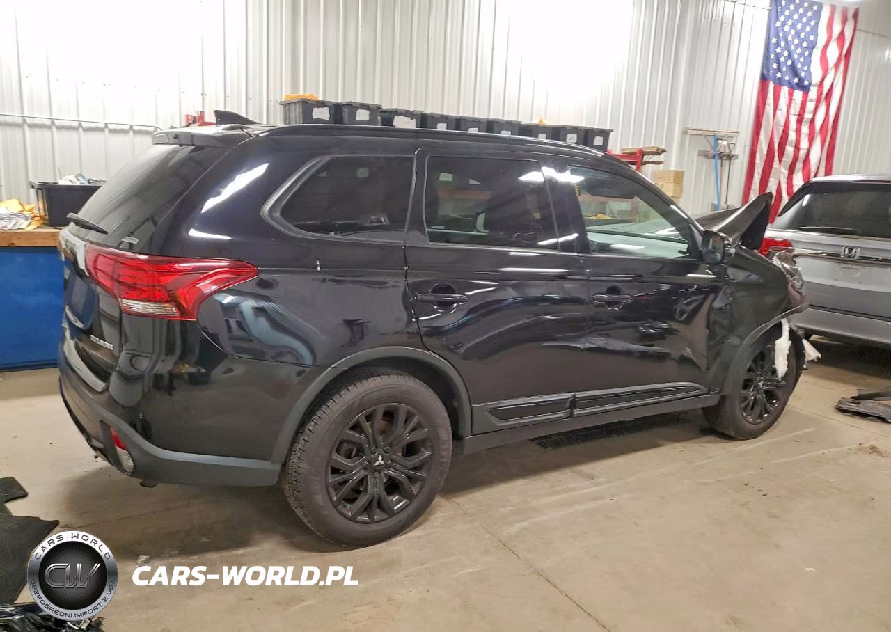 2018 Mitsubishi Outlander Se VIN:JA4AZ3A32JZ031844 - 3