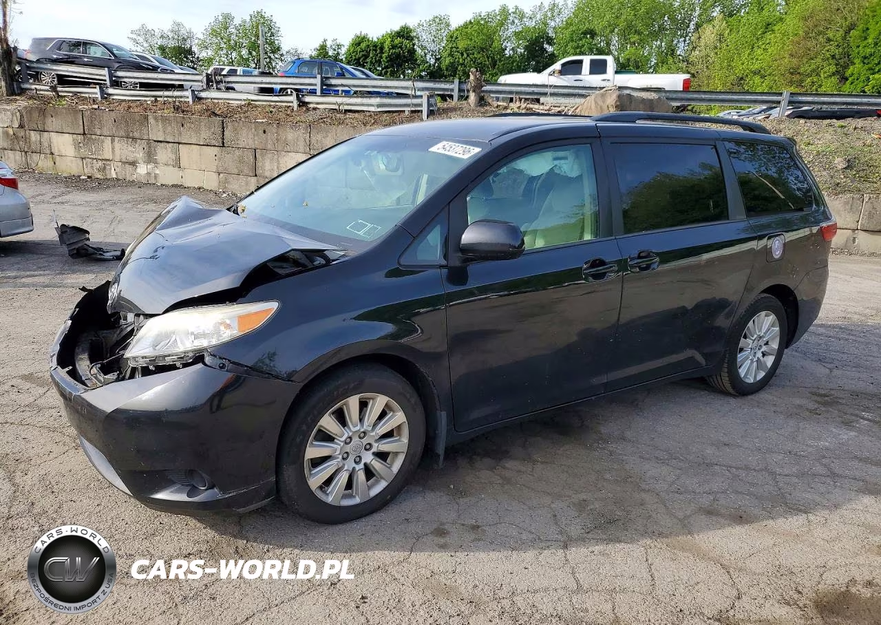 2015 Toyota Sienna Le