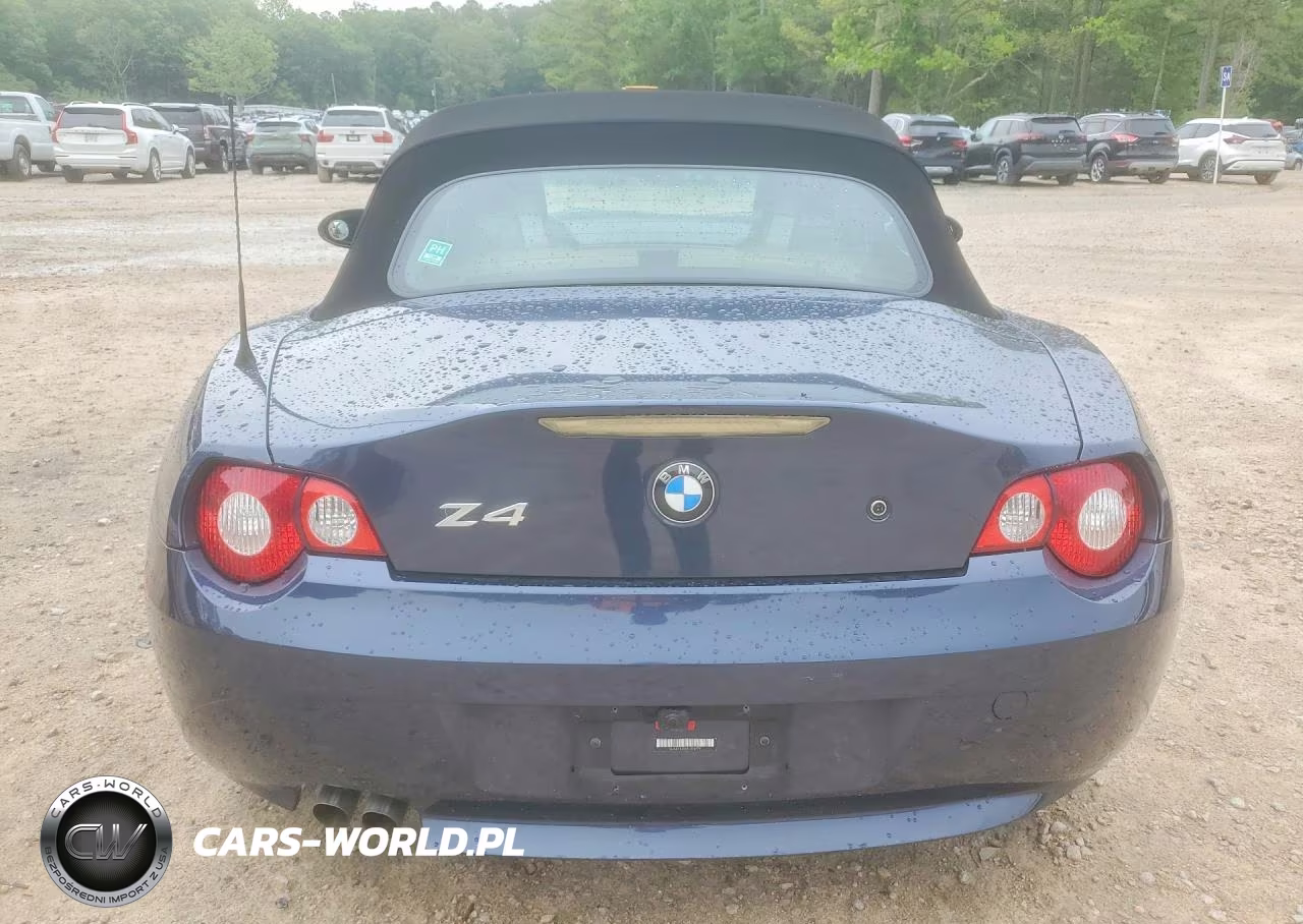 2005 BMW Z4 VIN:4USBT33565LS56779 - 6