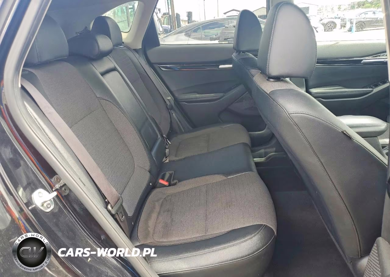 2021 Kia Seltos S VIN:KNDEU2AA4M7060146 - 10