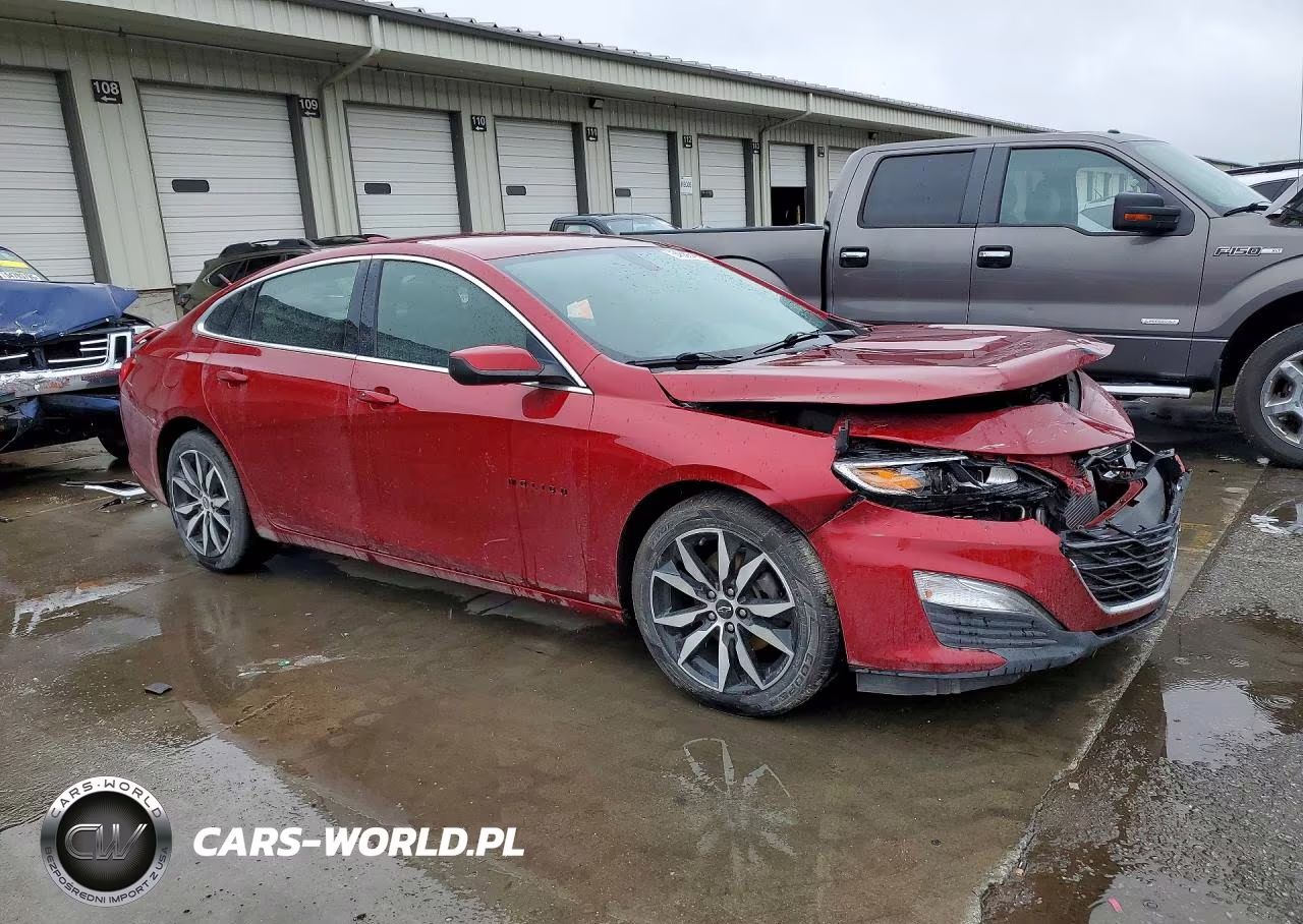 2021 Chevrolet Malibu Rs VIN:1G1ZG5ST4MF055912 - 4