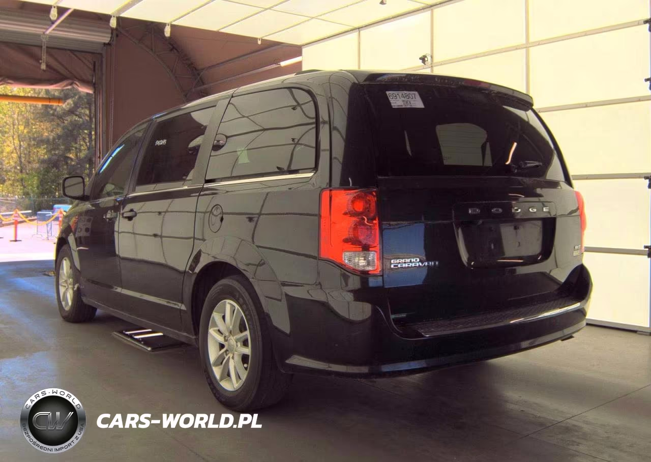 2019 Dodge Grand Caravan Sxt VIN:2C4RDGCG6KR743445 - 3