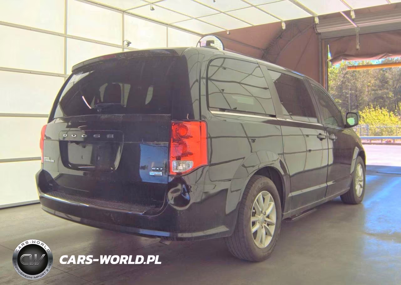 2019 Dodge Grand Caravan Sxt VIN:2C4RDGCG6KR743445 - 4