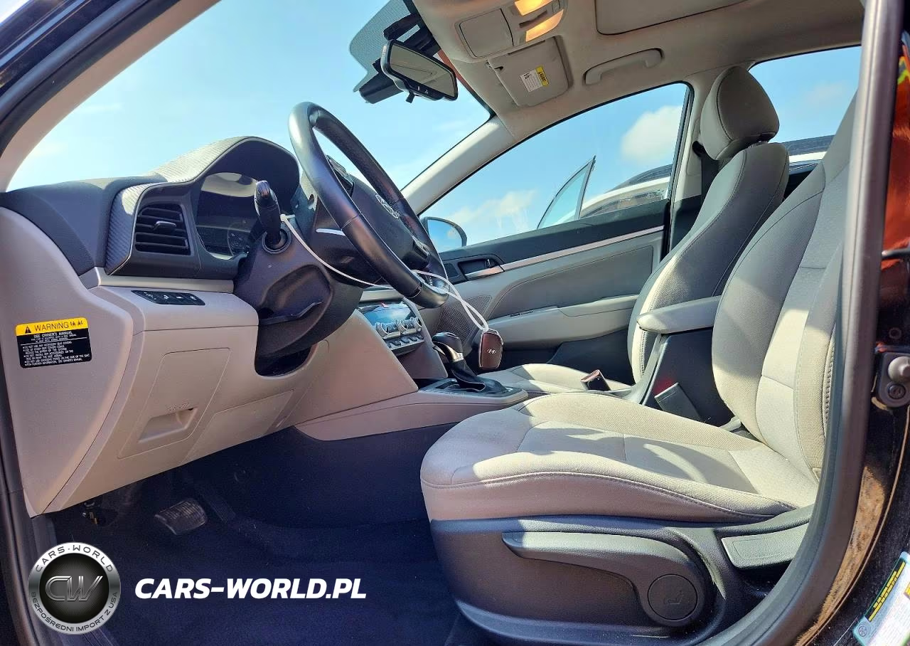 2019 Hyundai Elantra Value Edition VIN:5NPD84LF4KH414101 - 7