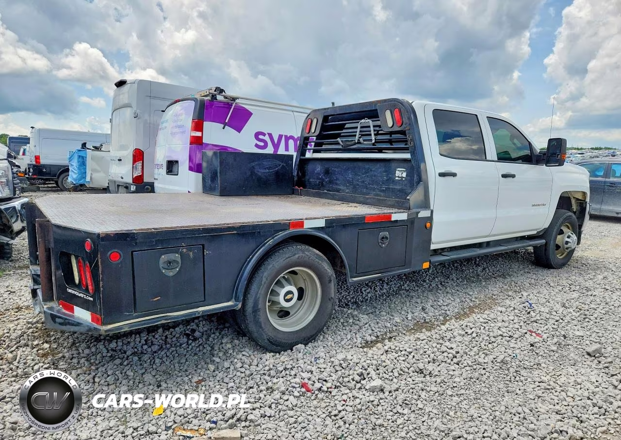 2016 Chevrolet Silverado K3500 VIN:1GB4KYC83GF266426 - 3