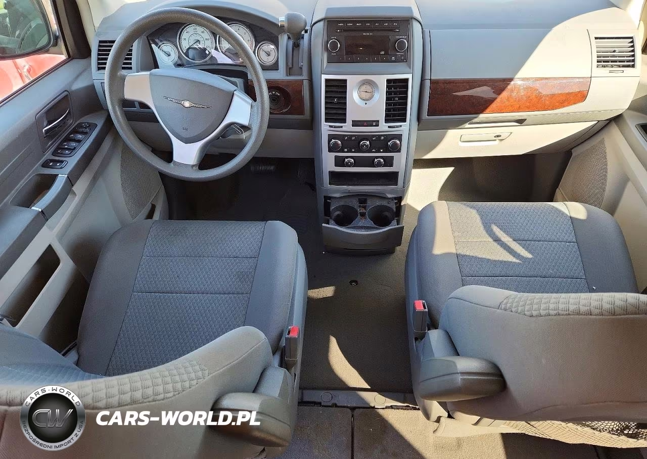 2010 Chrysler Town & Country Lx VIN:2A4RR4DE5AR172584 - 8