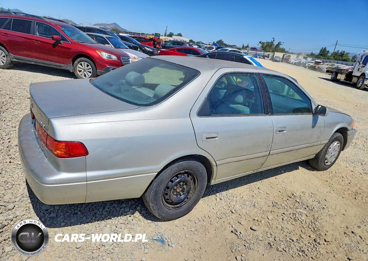 2000 Toyota Camry Ce VIN:4T1BG22K8YU636308 - 3