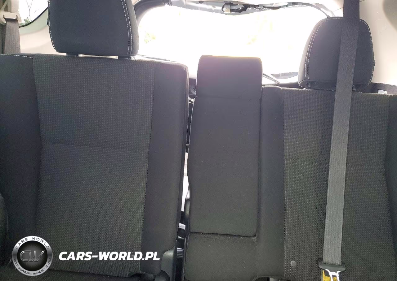 2018 Toyota Rav4 Xle VIN:JTMWFREVXJD118830 - 10