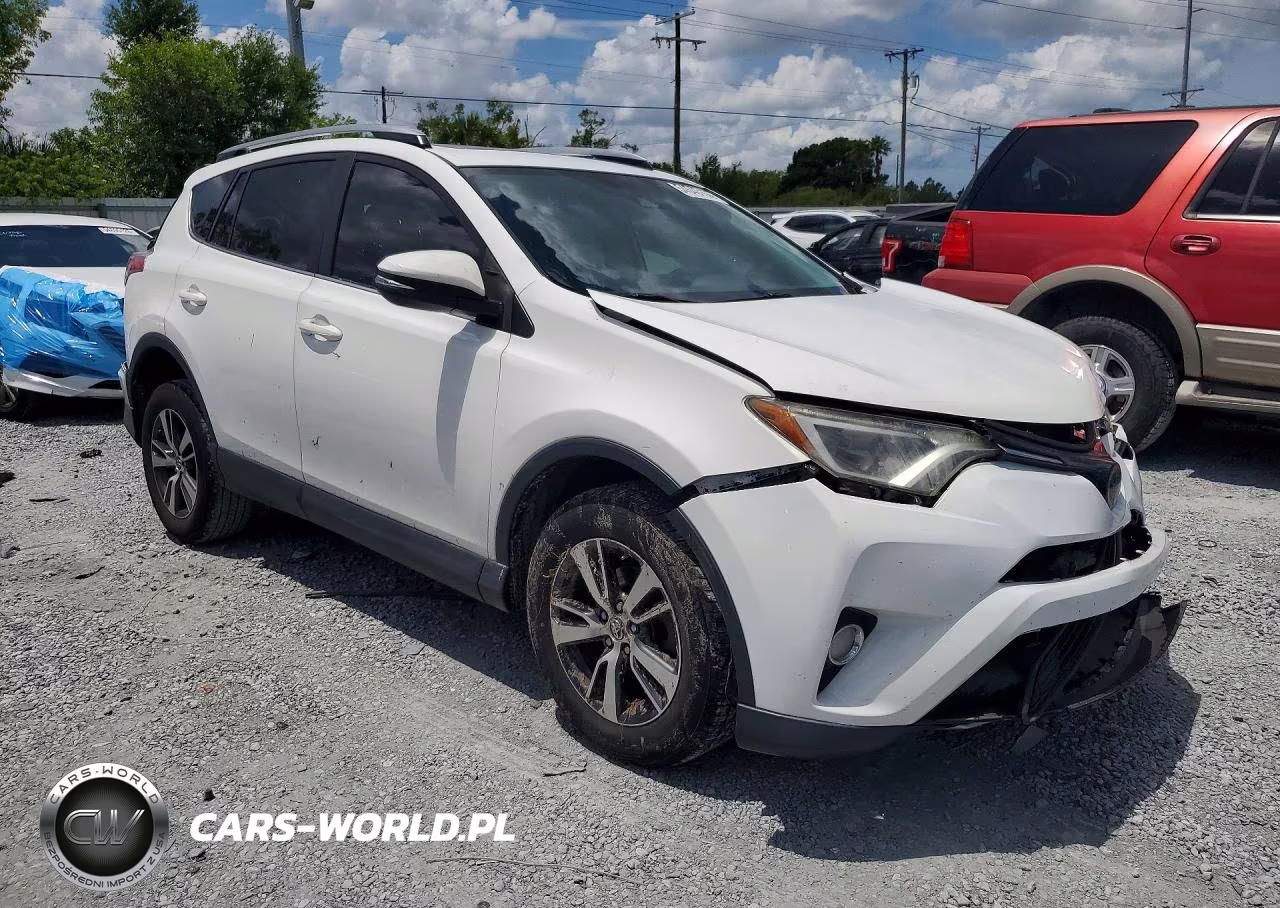 2018 Toyota Rav4 Xle VIN:JTMWFREVXJD118830 - 4