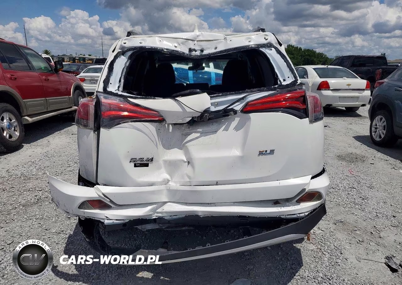 2018 Toyota Rav4 Xle VIN:JTMWFREVXJD118830 - 6