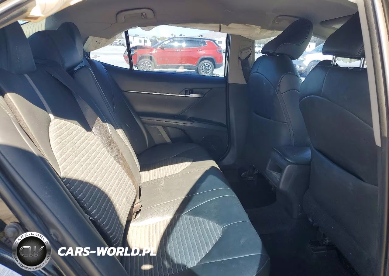 2019 Toyota Camry Se VIN:4T1B11HK1KU247892 - 10