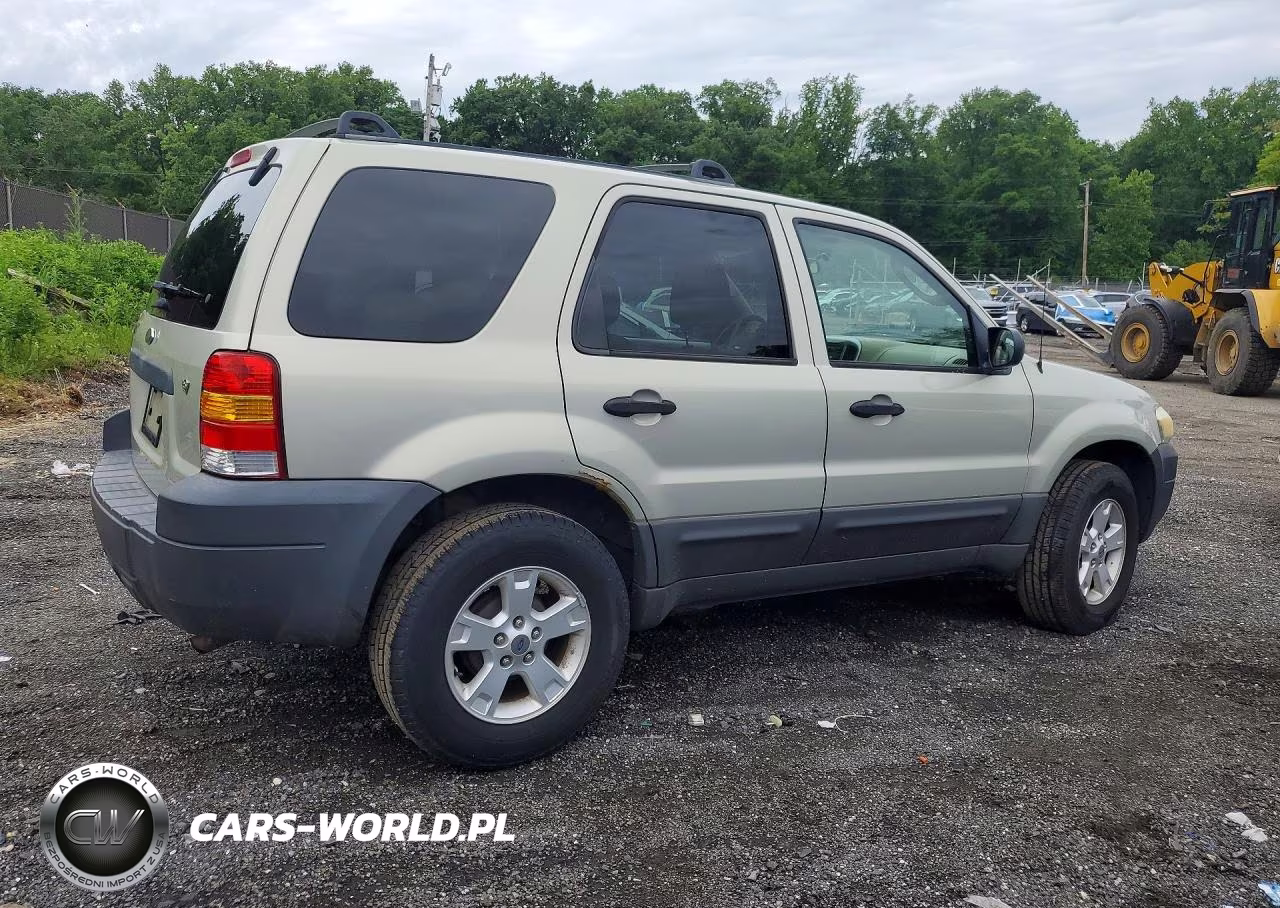 2006 Ford Escape Xlt VIN:1FMCU03116KA11961 - 3