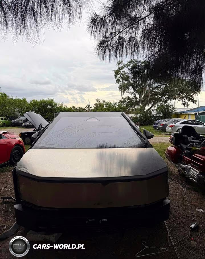 2024 Tesla Cybertruck VIN:7G2CEHED5RA012985 - 7