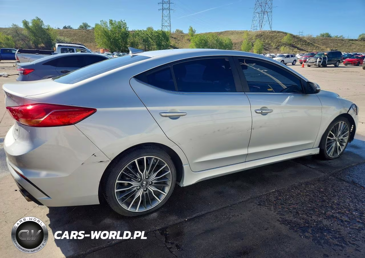 2018 Hyundai Elantra Sport VIN:KMHD04LB8JU519552 - 3