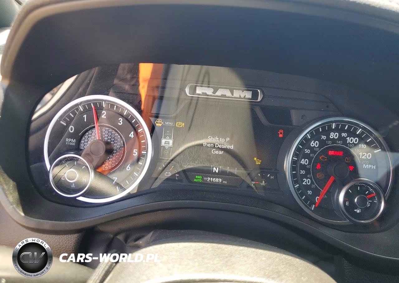 2025 Ram 1500 Laramie VIN:1C6SRFJPXSN547268 - 9