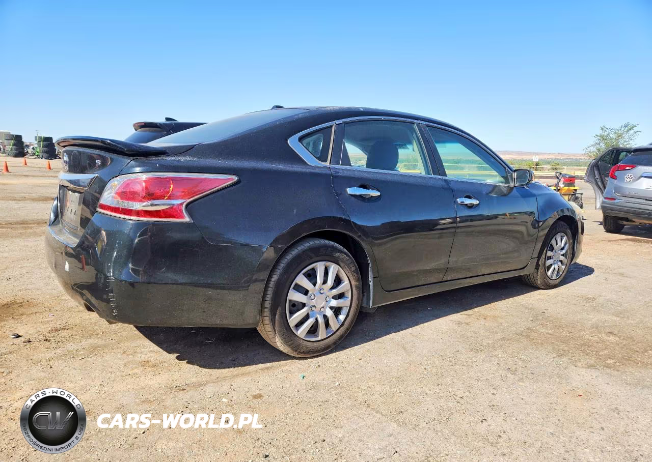 2015 Nissan Altima 2.5 S VIN:1N4AL3AP8FN894372 - 3