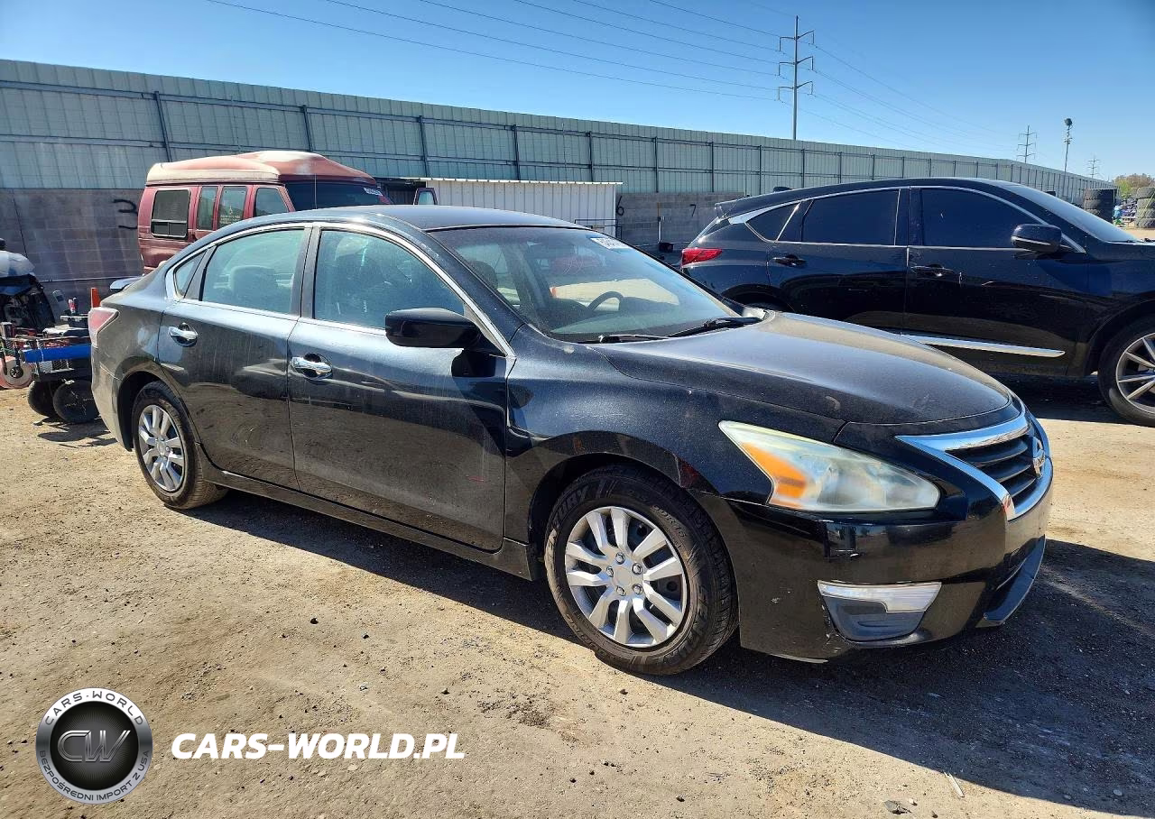 2015 Nissan Altima 2.5 S VIN:1N4AL3AP8FN894372 - 4