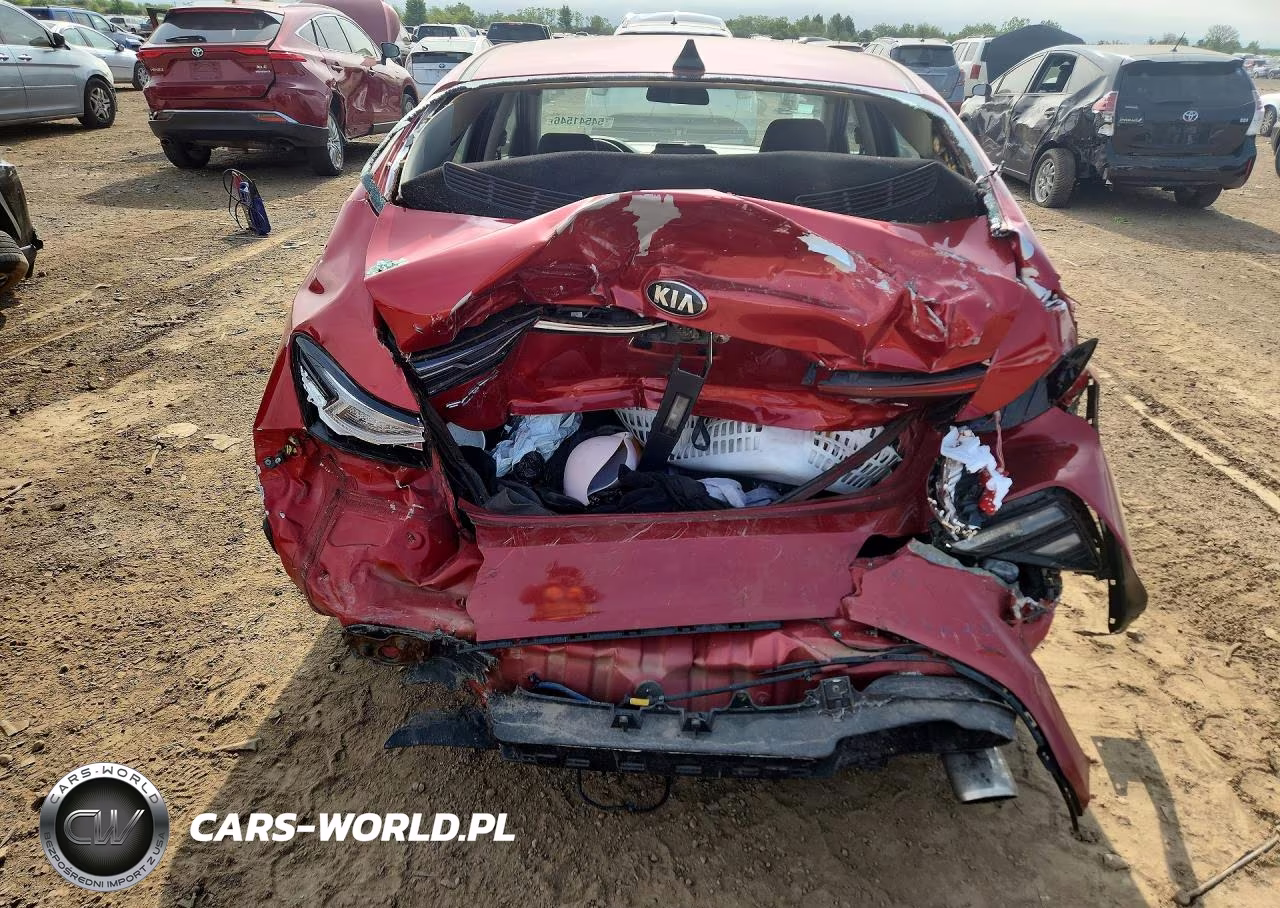 2019 Kia Forte S VIN:3KPF34AD7KE013140 - 6