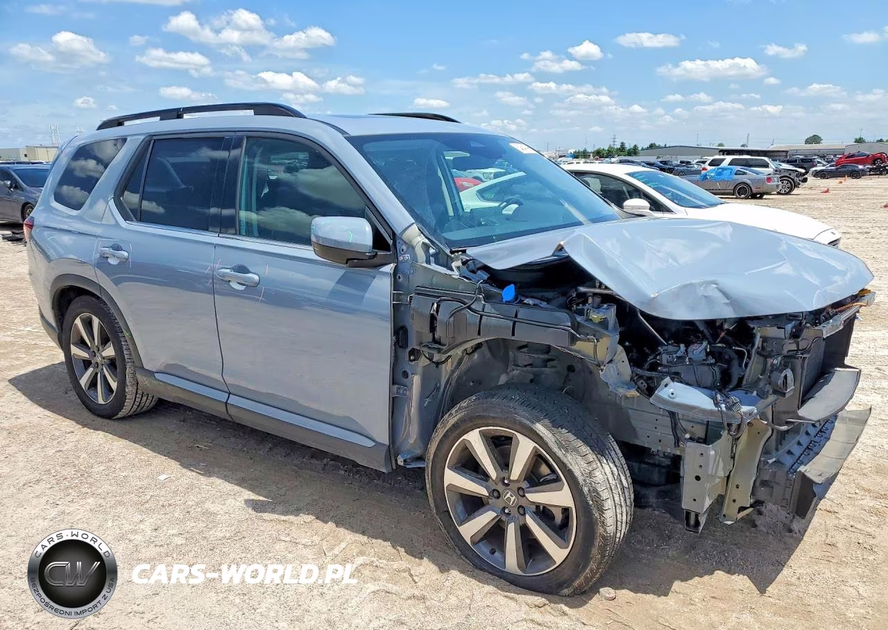 2023 Honda Pilot Touring VIN:5FNYG1H78PB030395 - 4