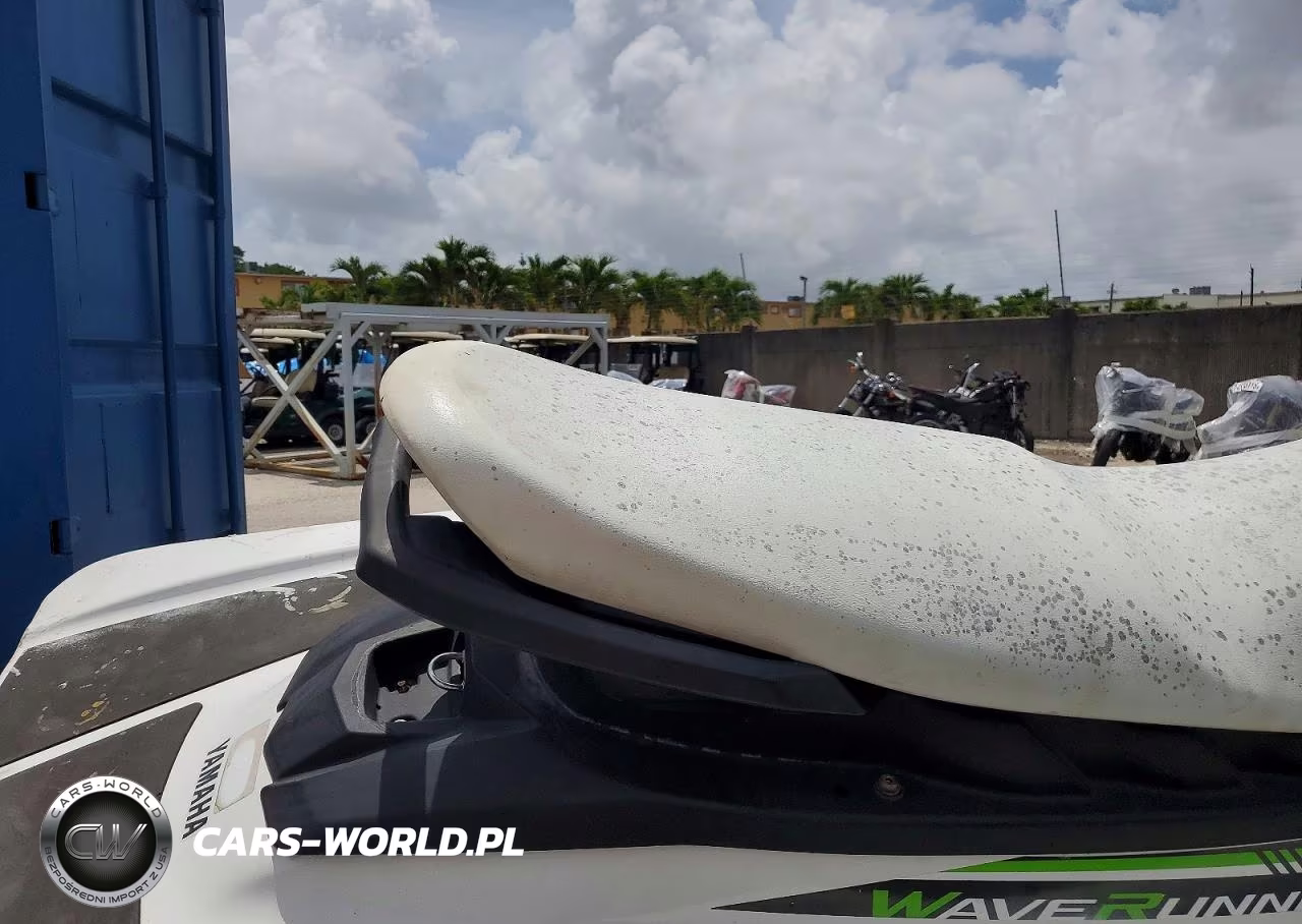 2017 Yam Jet Ski VIN:YAMA0990D717 - 6