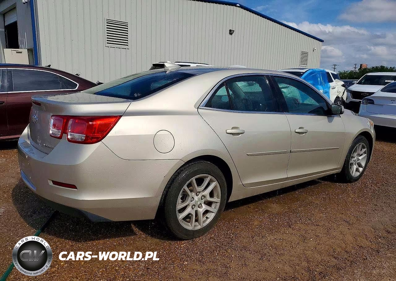 2015 Chevrolet Malibu 1Lt VIN:1G11C5SL1FF255951 - 3