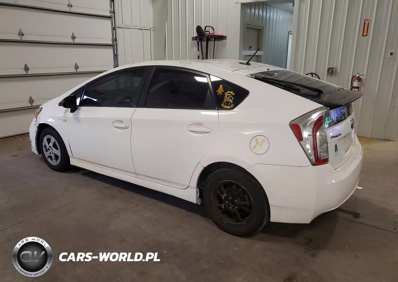 2011 Toyota Prius Two VIN:JTDKN3DU6B0292085 - 2
