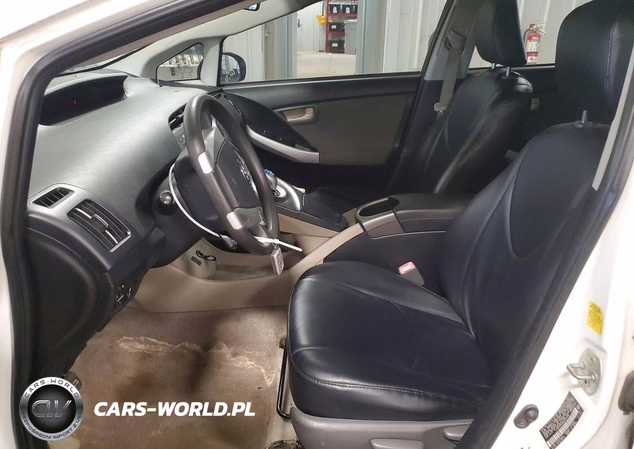 2011 Toyota Prius Two VIN:JTDKN3DU6B0292085 - 7