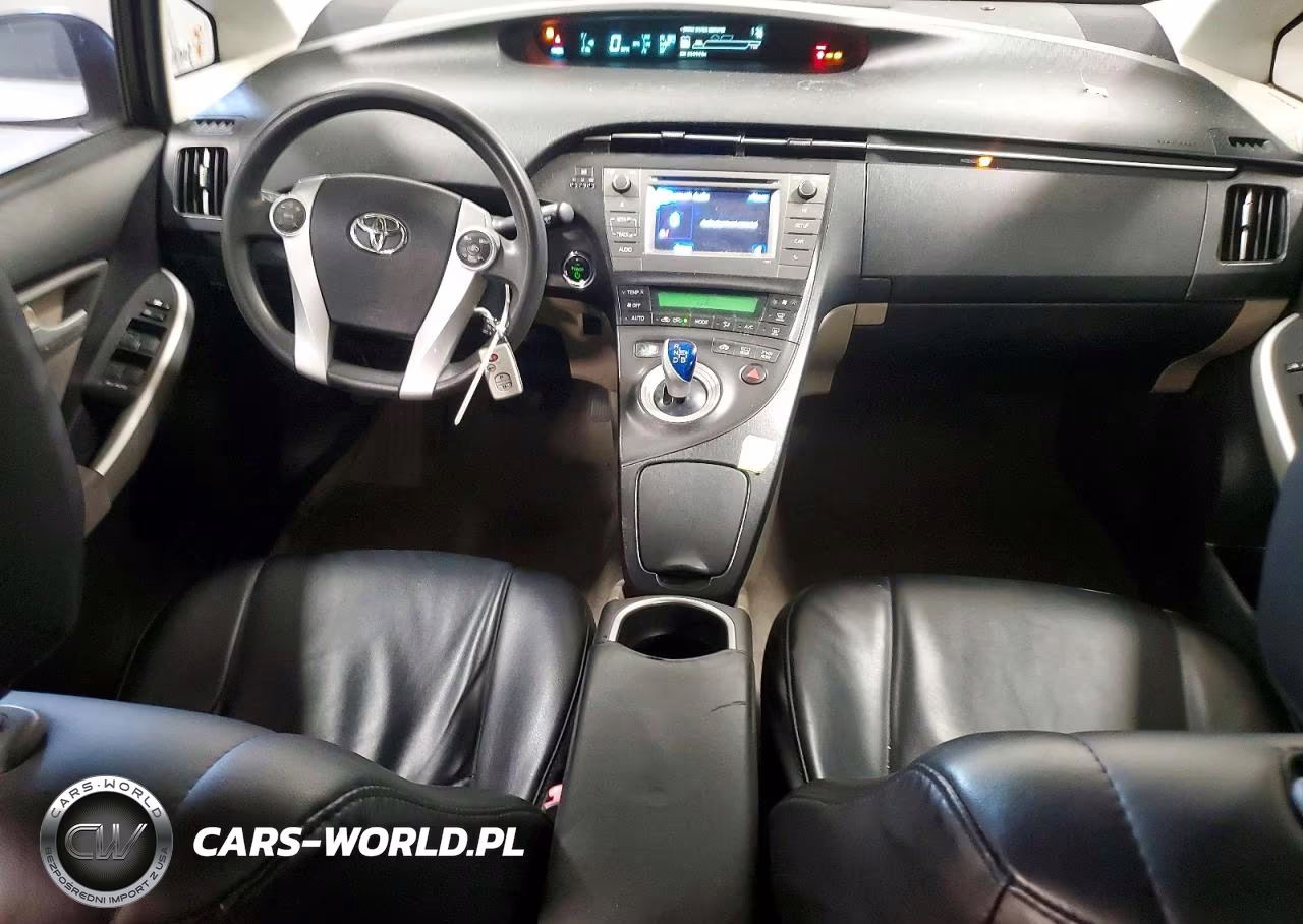 2011 Toyota Prius Two VIN:JTDKN3DU6B0292085 - 8