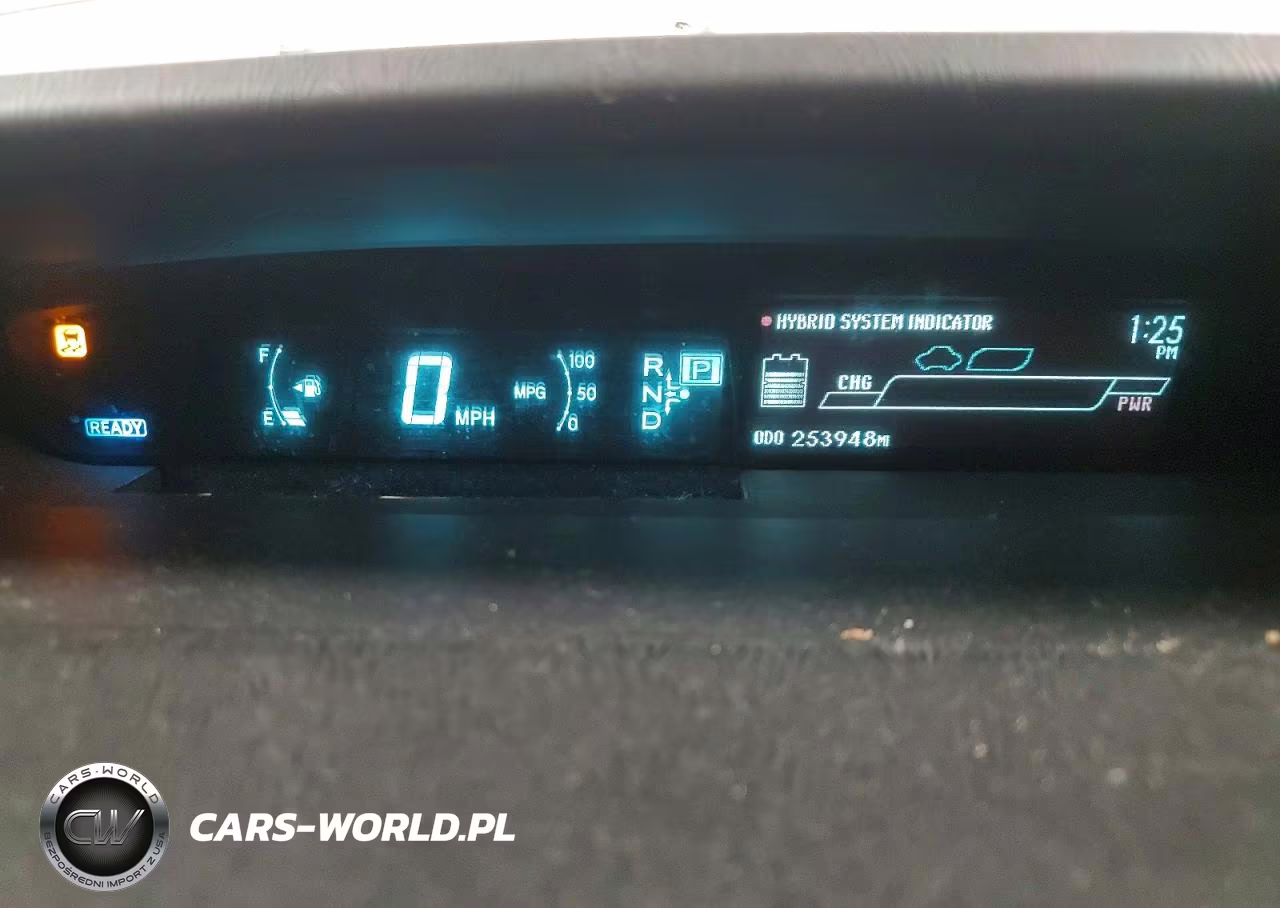 2011 Toyota Prius Two VIN:JTDKN3DU6B0292085 - 9
