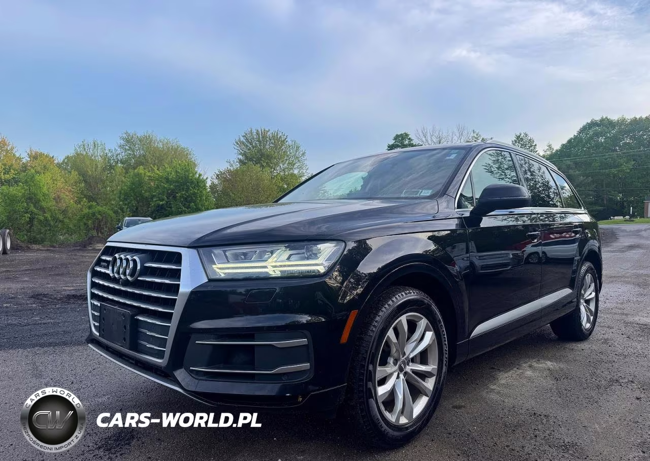 2019 Audi Q7 Premium Plus VIN:WA1LAAF7XKD008245 - 2