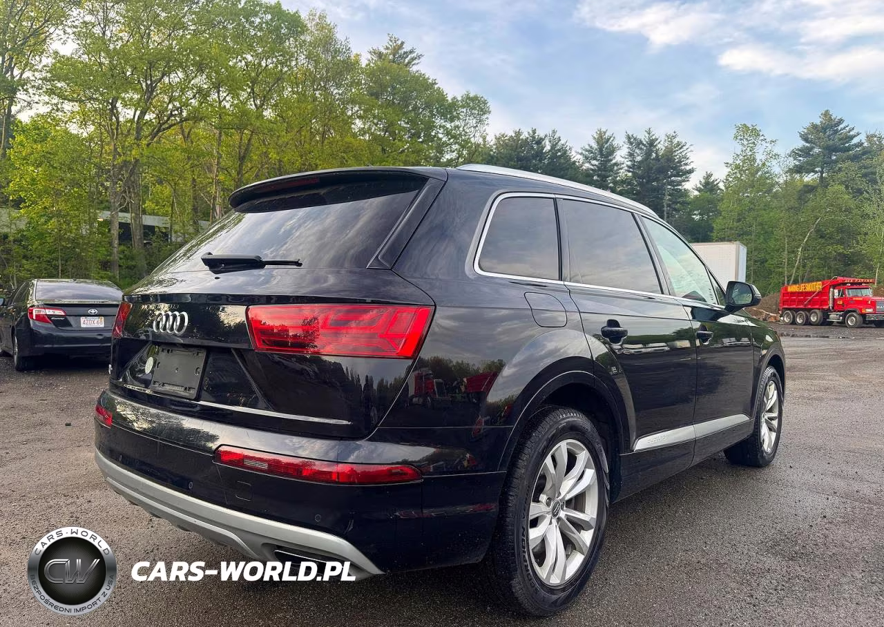 2019 Audi Q7 Premium Plus VIN:WA1LAAF7XKD008245 - 4