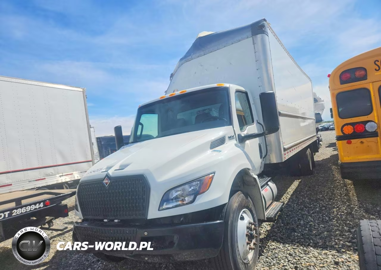 2023 International Mv607 Box Truck