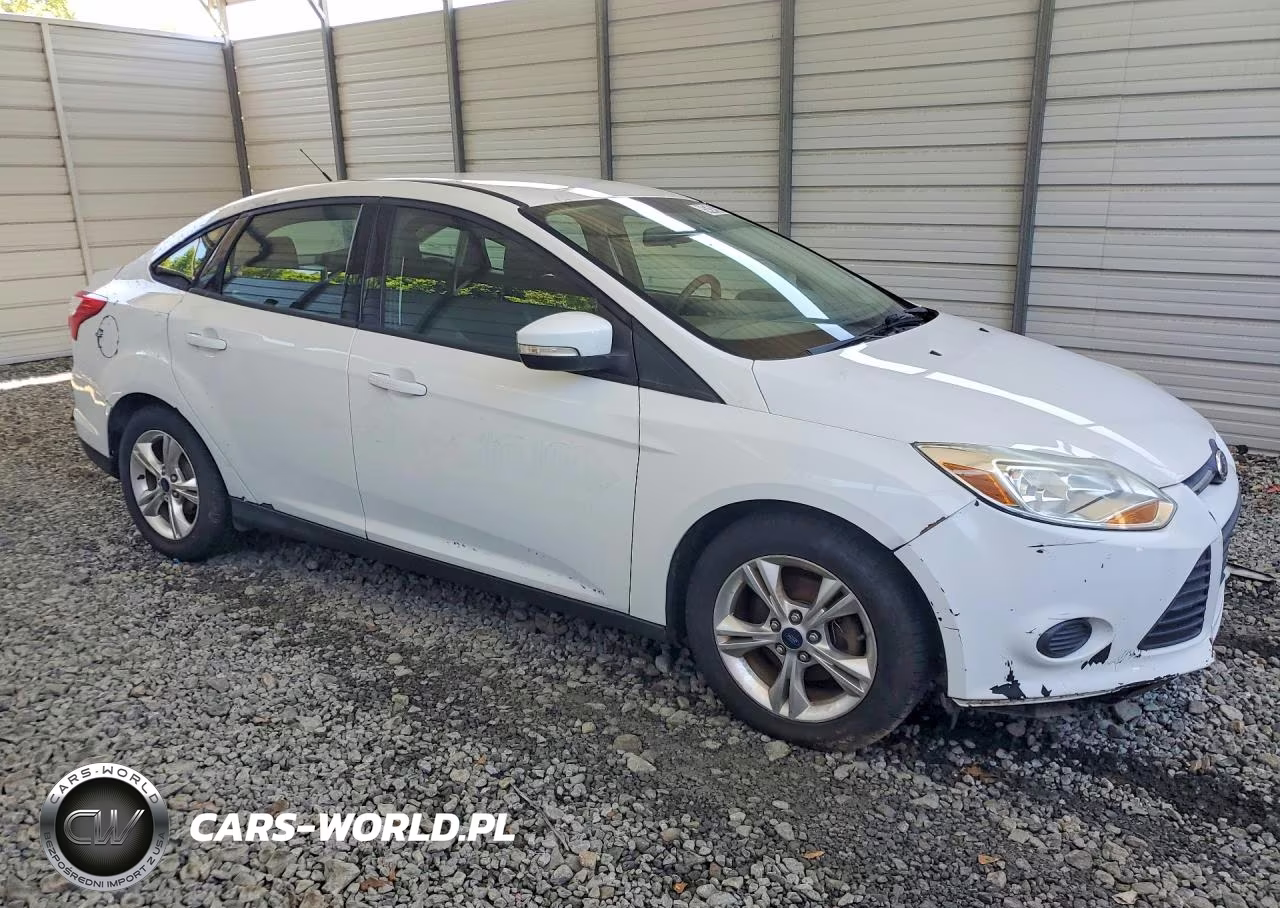2013 Ford Focus Se VIN:1FADP3F20DL198239 - 4