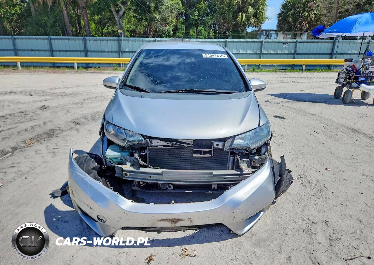 2015 Honda Fit Lx VIN:3HGGK5H50FM771779 - 5