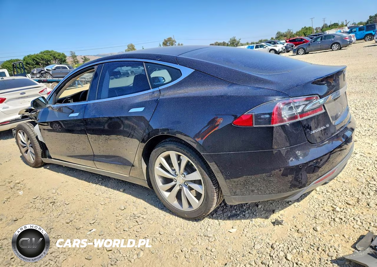 2015 Tesla Model S VIN:5YJSA1S23FF082729 - 2
