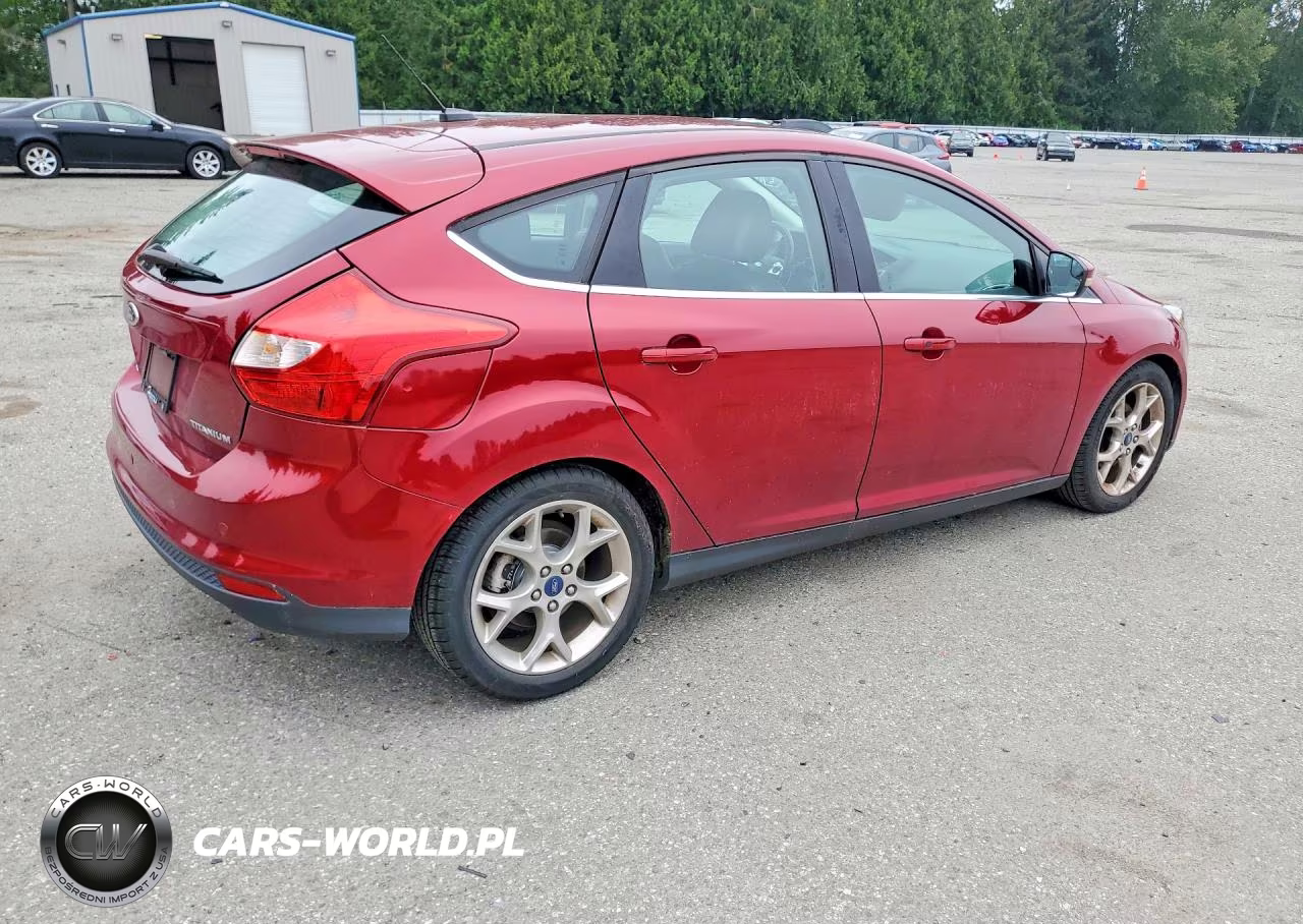2014 Ford Focus Titanium VIN:1FADP3N23EL255245 - 3