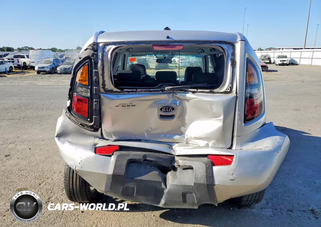 2010 Kia Soul + VIN:KNDJT2A20A7049490 - 6