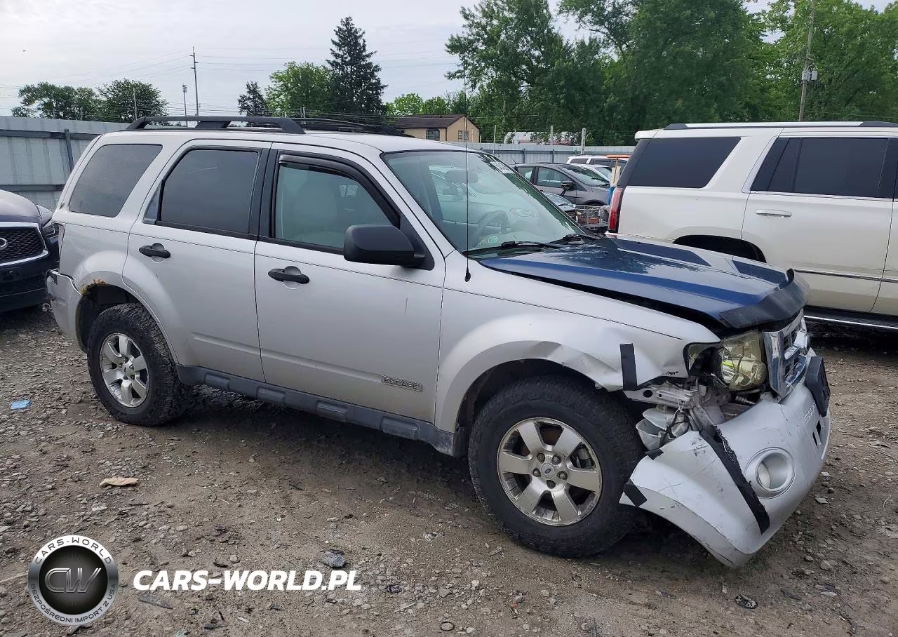 2008 Ford Escape Xlt VIN:1FMCU931X8KD49365 - 4