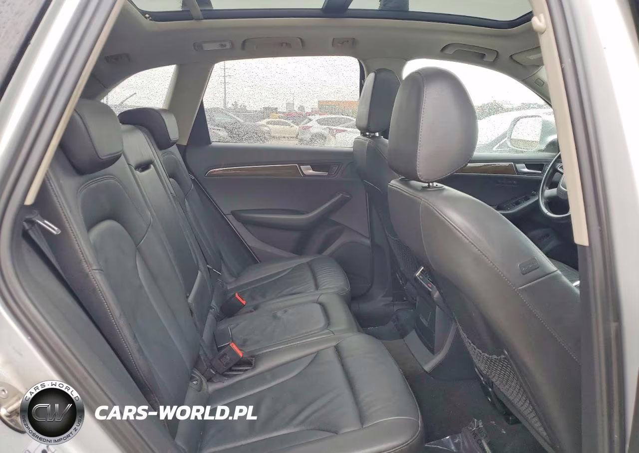 2010 Audi Q5 Premium Plus VIN:WA1LKAFP3AA072396 - 10