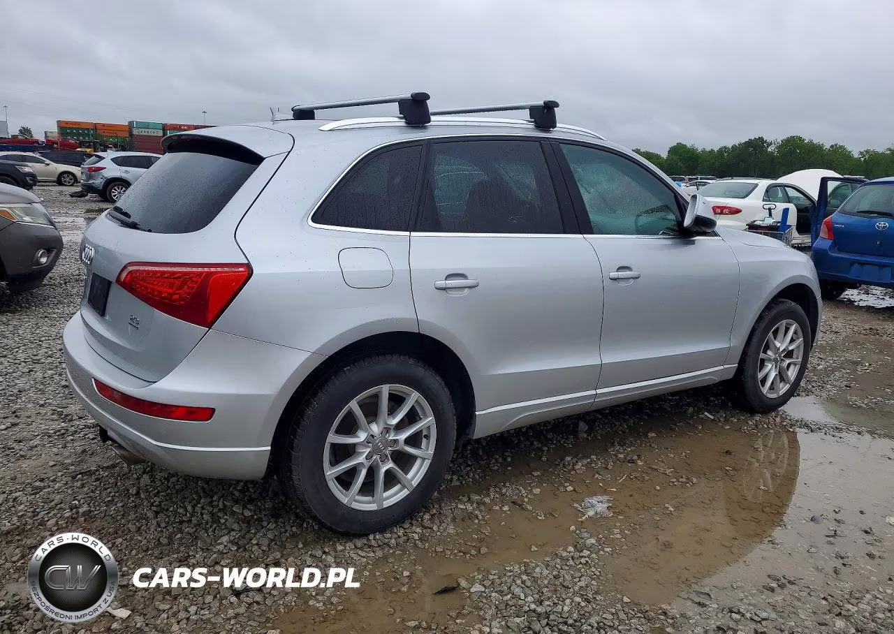 2010 Audi Q5 Premium Plus VIN:WA1LKAFP3AA072396 - 3