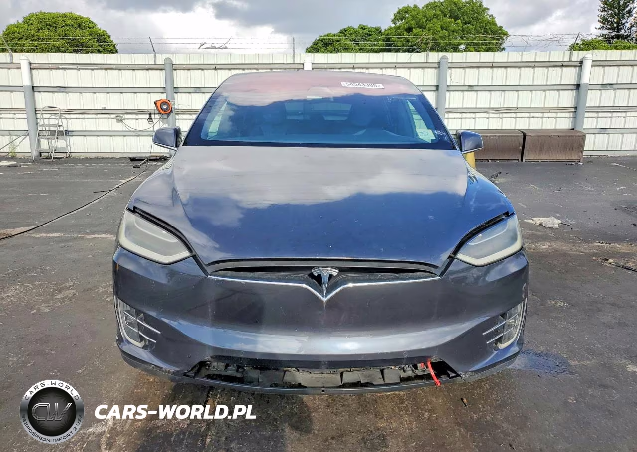 2017 Tesla Model X VIN:5YJXCDE29HF052215 - 5