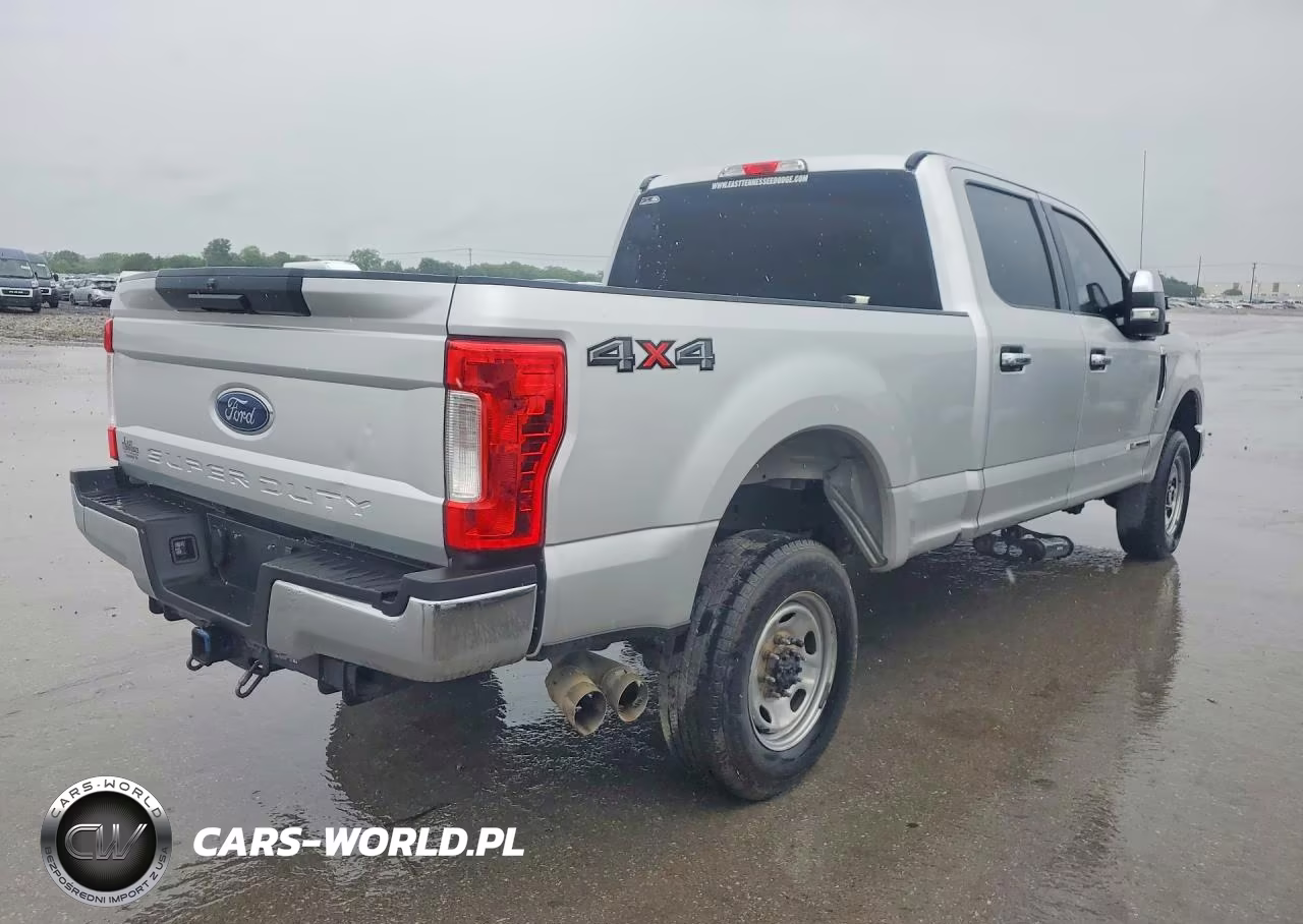 2018 Ford F250 Super Duty VIN:1FT7W2BT0JEB97305 - 3