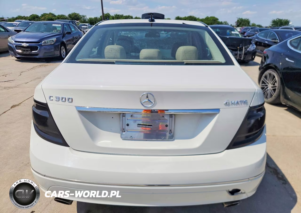 2010 Mercedes-Benz C 300 4Matic VIN:WDDGF8BB7AR123159 - 6