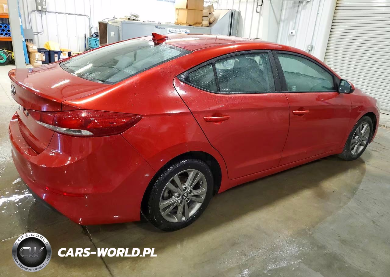 2018 Hyundai Elantra Sel VIN:5NPD84LF0JH285515 - 3