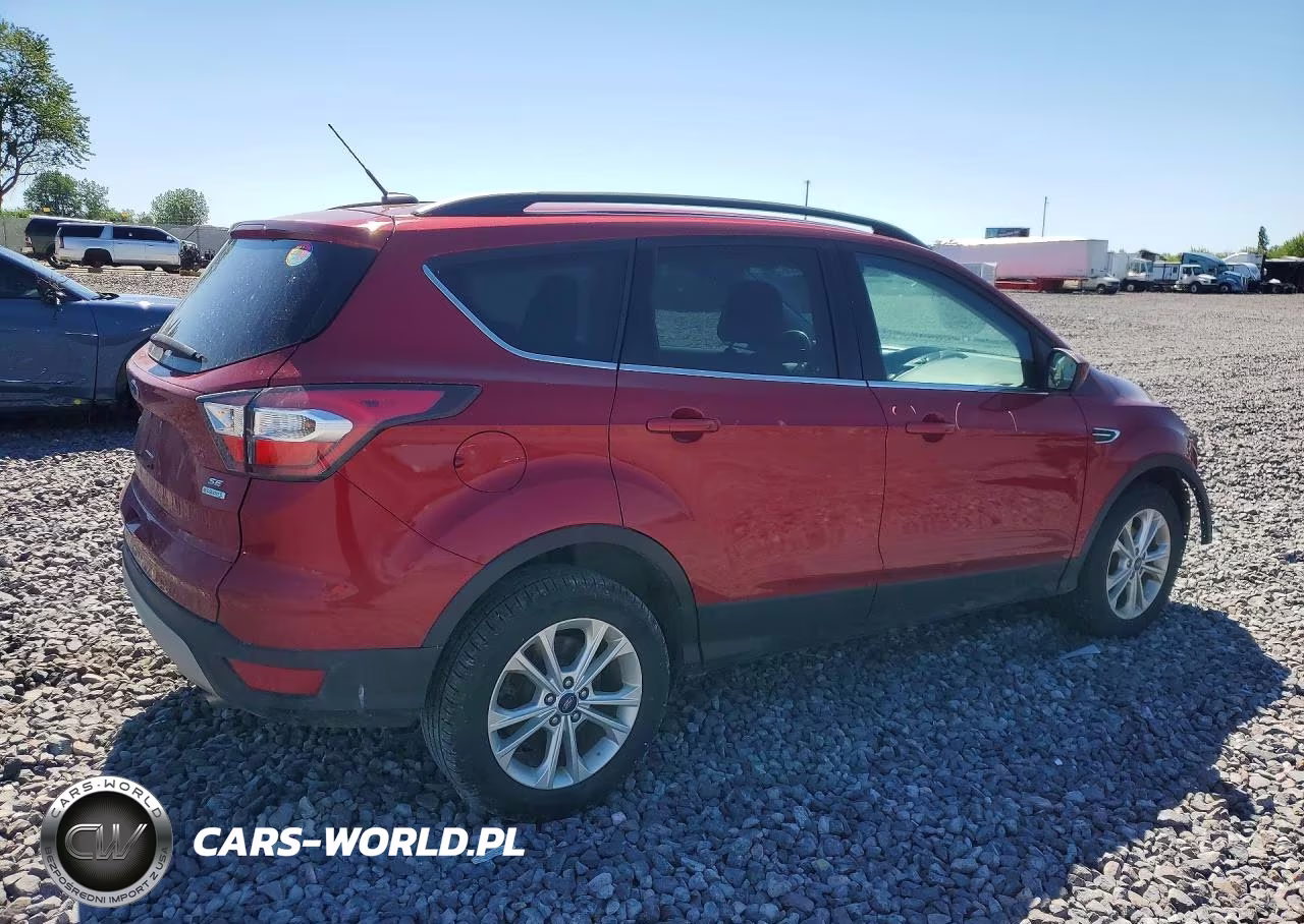 2017 Ford Escape Se VIN:1FMCU0GDXHUA91286 - 3