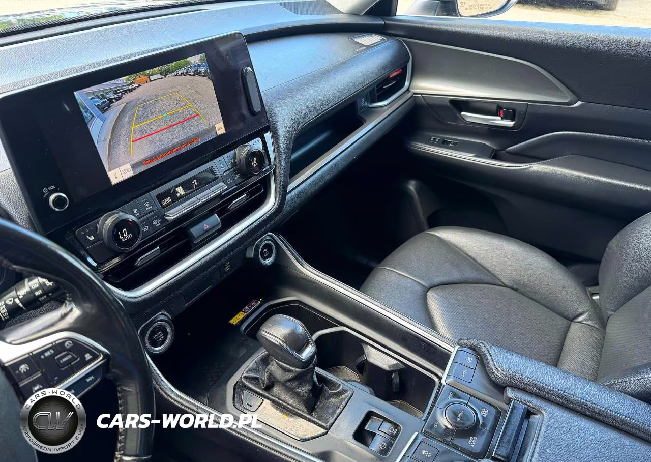 2024 Toyota Grand Highlander Xle VIN:5TDAAAB55RS007973 - 10